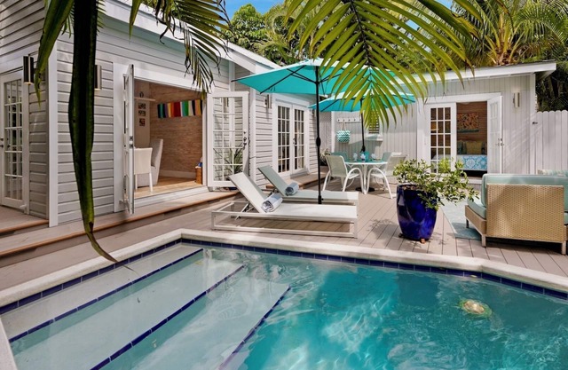 *PERFECT HARMONY @ MIDTOWN* Home & Pool + LAST KEY SERVICES…