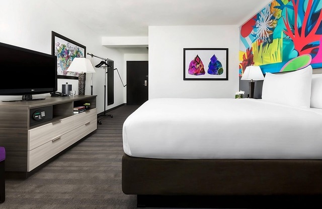 Perfect Location! Pets Allowed, Parking, Near Boston College