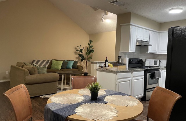 Perfect North Dallas Bungalow