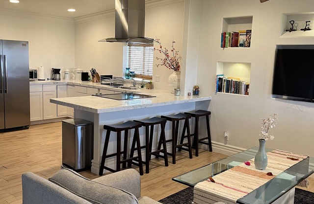 Perfect place to get away no Neihbors,Tranquil, Comfortable Ranch Home