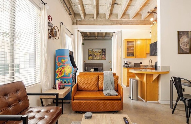 Perfect urban loft refuge in the heart of DTLA