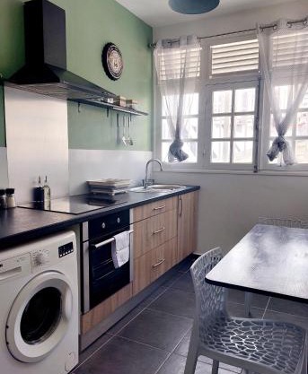 Perle proche gare maritime et croisières