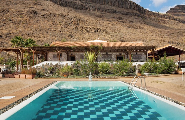 Pet-Friendly 'Finca Rural Los Tanquillos' with Mountain View, Pool, Wi-Fi, A/C, Terrace & Garden