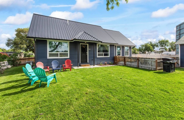 Pet & Family Friendly, Mountain Views, Downtown Montrose 20 Min to National Park