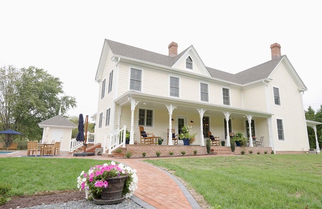Pet-Friendly 3 bedroom with a Pool, Hot Tub & Near St. Michaels