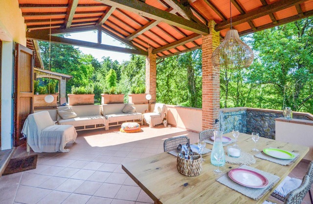 Pet friendly apartment in Anghiari