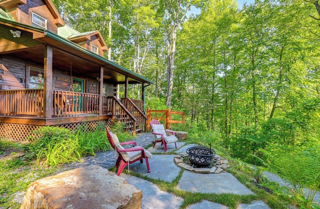 Pet-Friendly Bryson City Cabin w/Fire Pit + Deck!