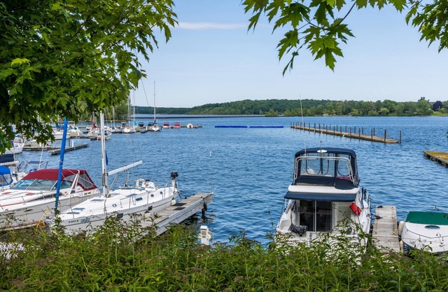 Pet Friendly Cottage - Waterfront Cottage - There is waterfront; and there is everything else! This is Waterfront with marina views