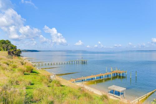 Pet-Friendly Gem with Private Dock in Deltaville!