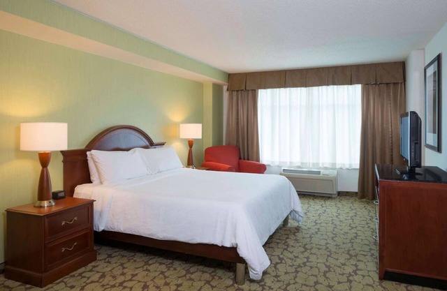 Pet-Friendly Haven with Indoor Pool & On-Site Dining in Hartford