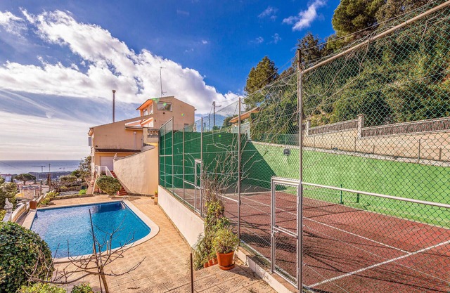 Pet friendly home in Santa Susanna
