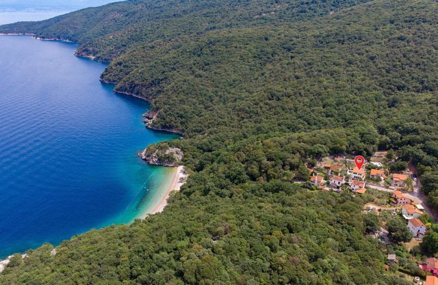 Pet friendly home in Porozina