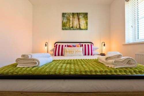 Pet friendly house by KBS StayHub Short Lets & Serviced Accommodation Innsworth with parking