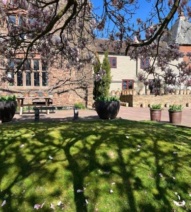 Pet Friendly Manor House Hop Kiln