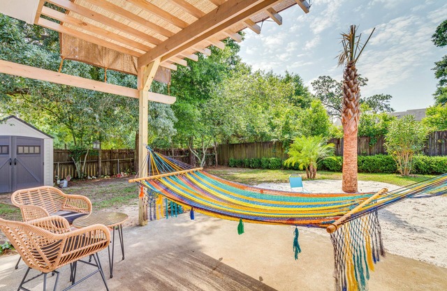 Pet-Friendly Pensacola Home w/Sunny Backyard!