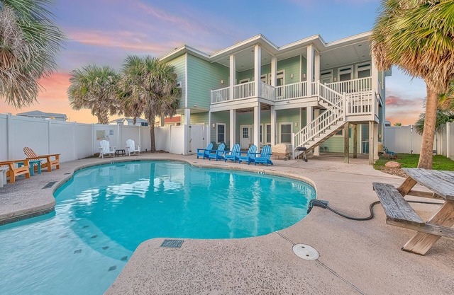 Pet friendly, Private pool, EV charger