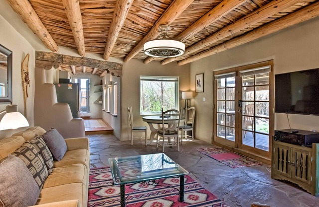 Pet-Friendly Taos House w/ Patio & Hammock!