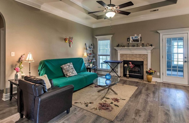 Pet-Friendly Valdosta Home w/ Grill!