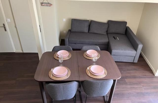 Petite maison vue sur mer plage à pied