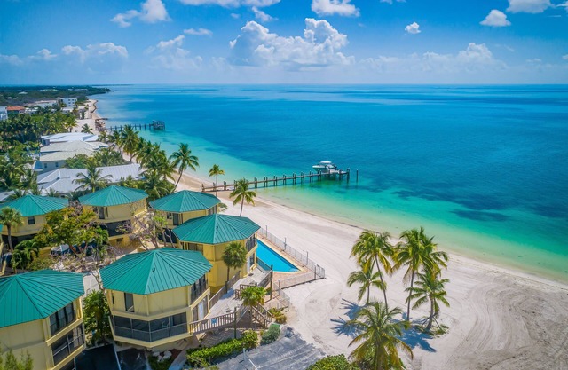 PF Pool Beach Kitchen Sleep 6, Hot Tub W&D Marina WiFi Parking