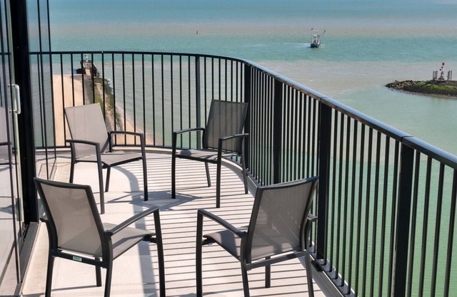 Pharos Sea Pearl Panorama