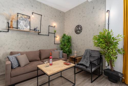 Phenom 1-Bedroom Apartment in Mar Mikhael