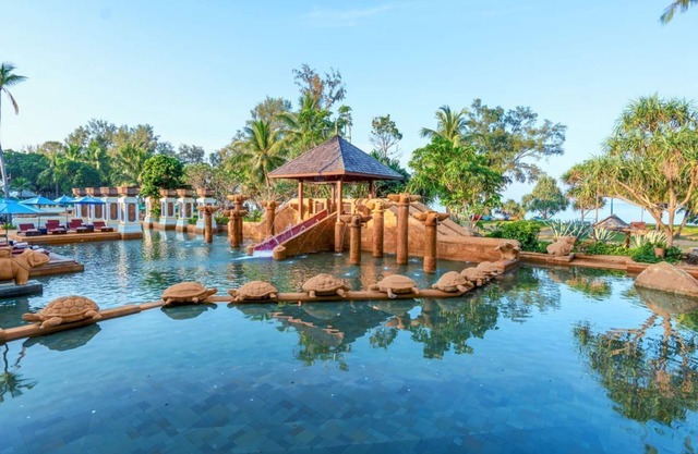 Phuket Beach Club by Marriott
