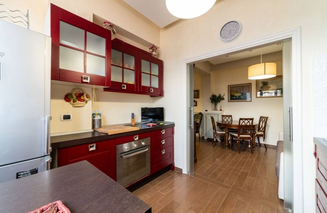 Piazza Arenella - Two Bedroom Apartment, Sleeps 4