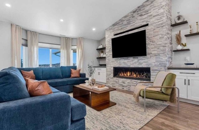 Pickleball Court & Hot Tub | Mountain Home