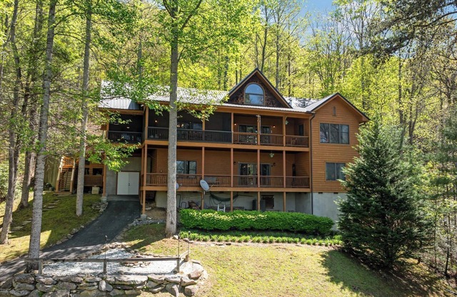 Picturesque, Spacious, Mountain, Lake Home