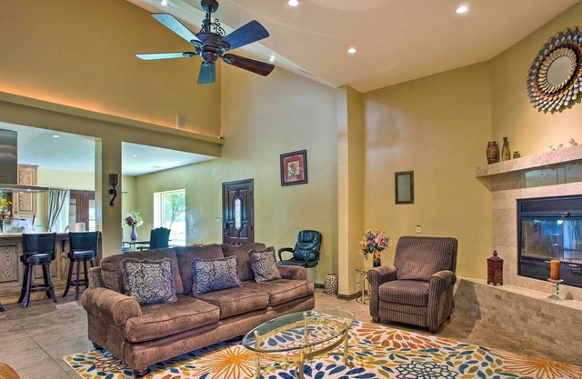 Pilot Point Home w/ Grill & State Park Access!