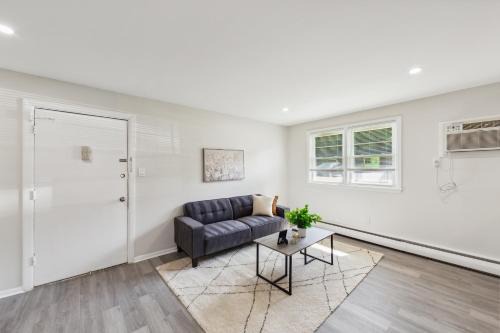 Pine Brook 1019 I Modern 15br Apartment ! Pool