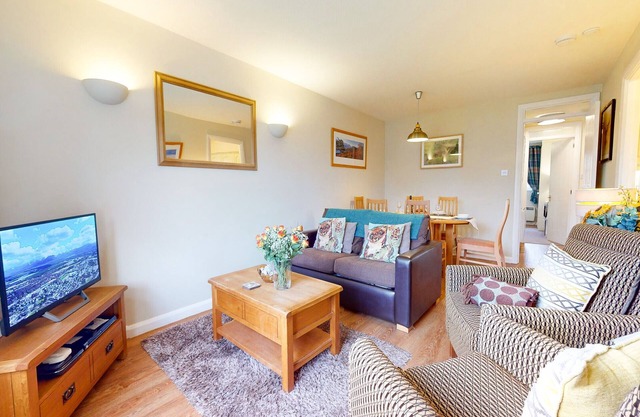 Pine Marten Cottage Aviemore | Cosy Holiday Cottage in Silverglades