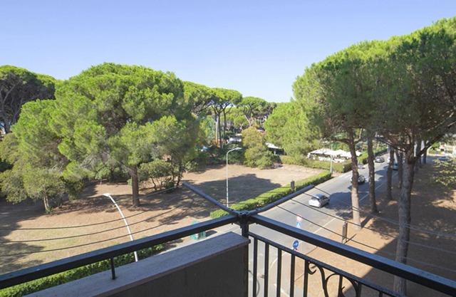 PINETA DI LEVANTE - CORBEZZOLO