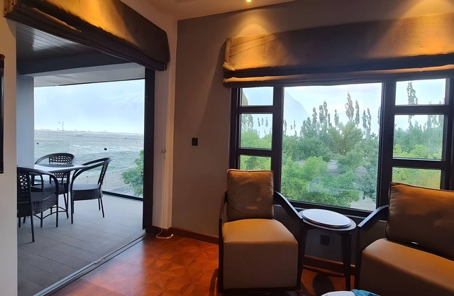 Pinnacle Executive Lodges