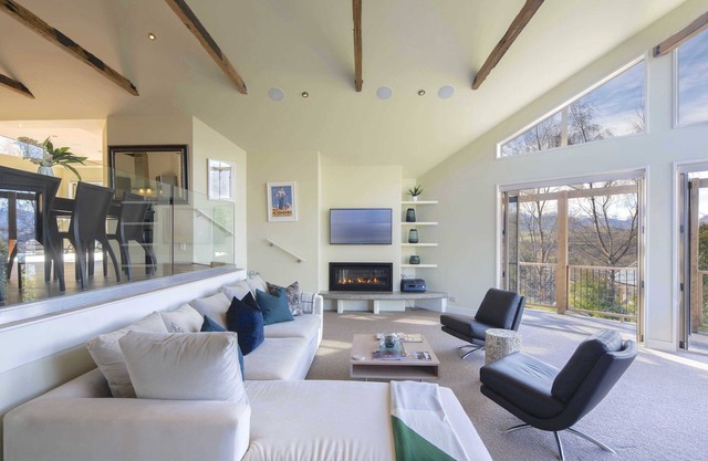 Pinnacle Villa by MajorDomo - Retreat with Hot Tub