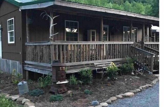 Pioneer cabin in Bowden, Canaan Valley sleeps 8