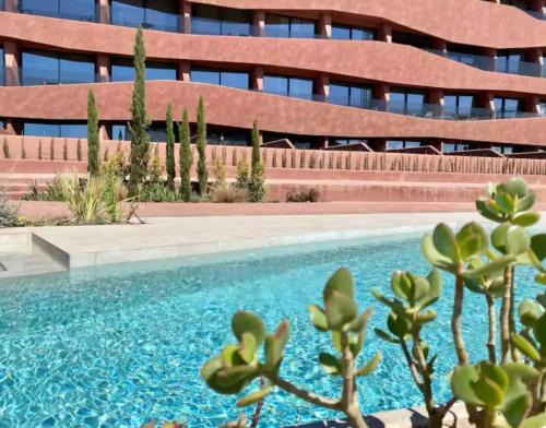 Piscina moderna y elegante 5