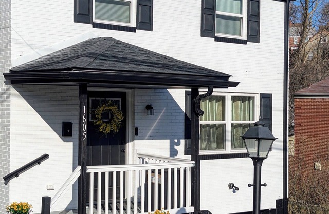 Pittsburgh #GoadLife - Local Art - Family/Dog/Business Friendly - Patio BBQ