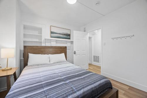 Pittsburgh Shadyside 2E Bright Modern Private Bedroom with Shared Bathroom
