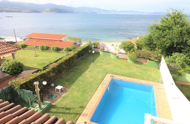 Playa Sinàs Beach. Raxo-sanxenxo