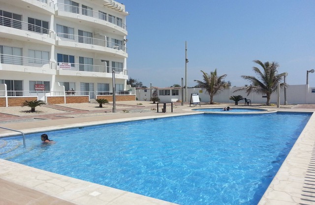 Playas Ecuador - Enjoy in beautiful house at the foot of the sea!