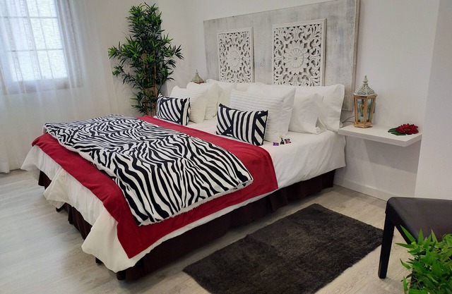 Plaza apartment & parking