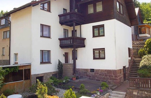 Pleasant apartment in Thuringian Forest with garden