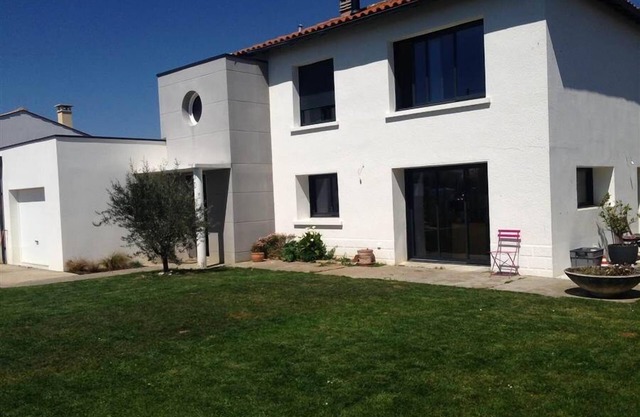 Pleasant, spacious and bright house 800m from the beach