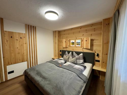 Pliegermoar - Adults Only