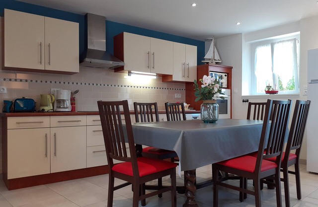 Plouhinec: apartment in longere