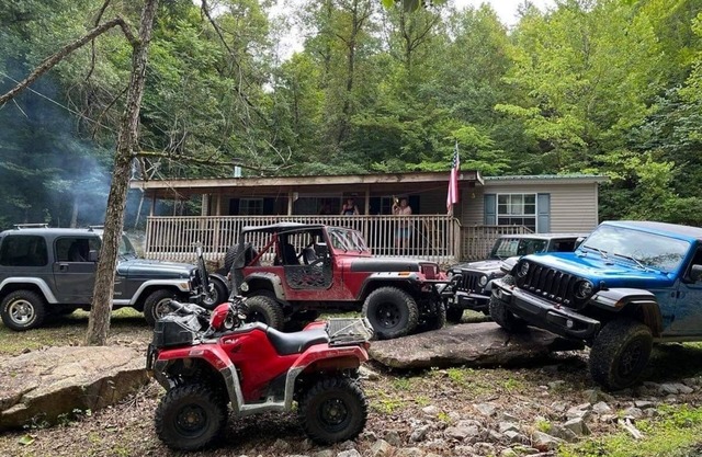 Plum Crazy Appalachian Resort on ATV trail by Waterfalls, 17mi to Norris Lake.