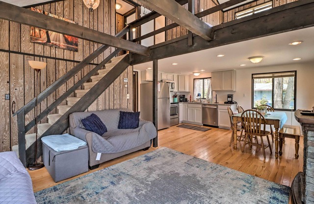 Pocono Lake Home w/Fire Pit: Walk to Ski Hill!