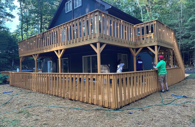 Pocono Sleep 16 Sauna Hot Tub + Private Acre + AC + King + Bunk Beds + Spa Bath